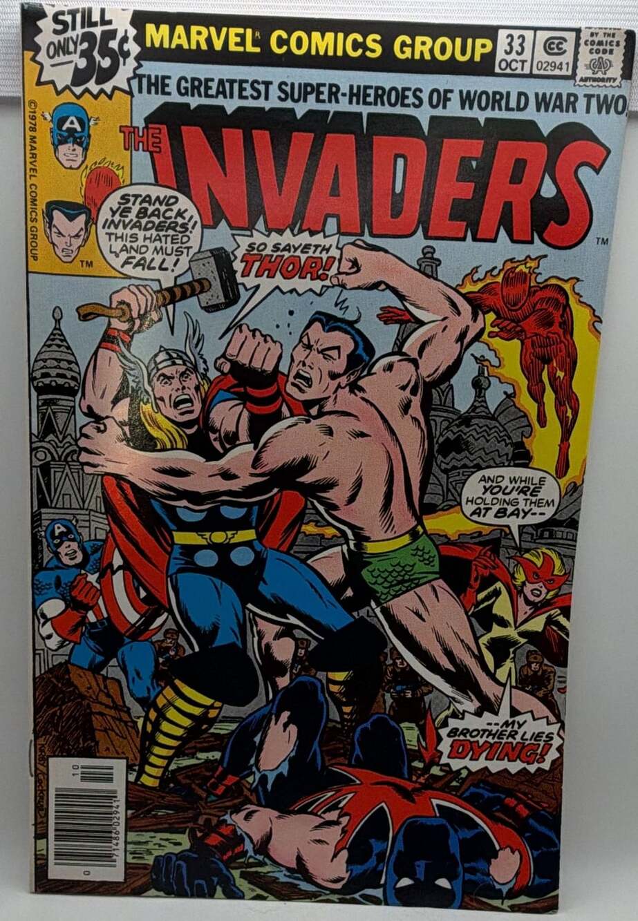The Invaders #33 Marvel Comics (October 1978)